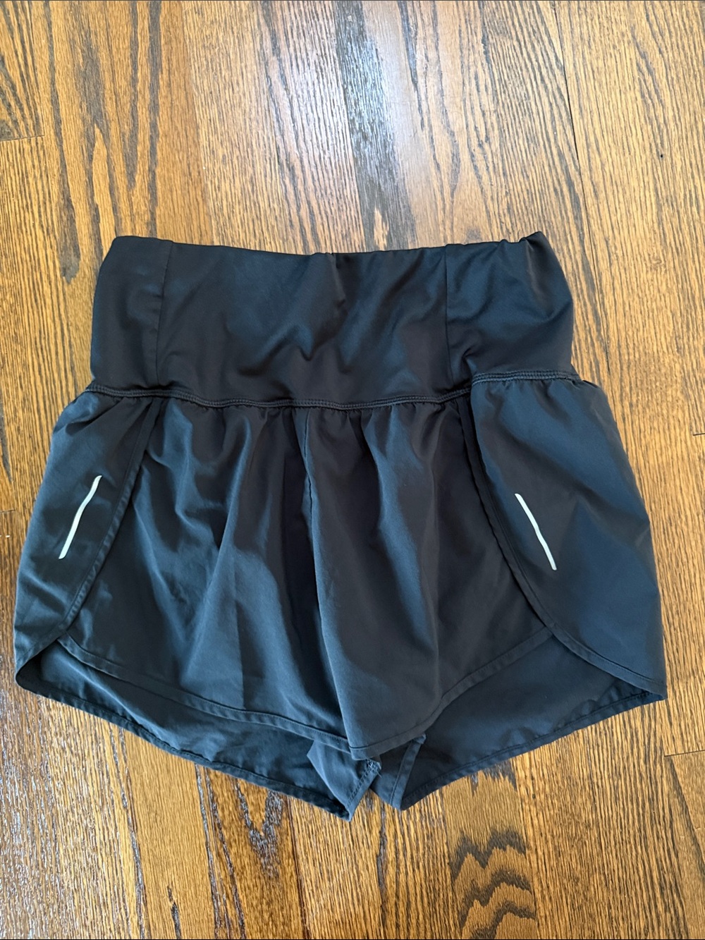 E all in motion Women’s Medium Black Athletic Skort with Reflective Stripes